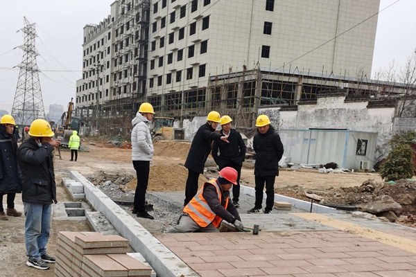 1610011057403311.jpg 黨委委員付海華昌東大道洛陽東路指導(dǎo)工作6004004.jpg