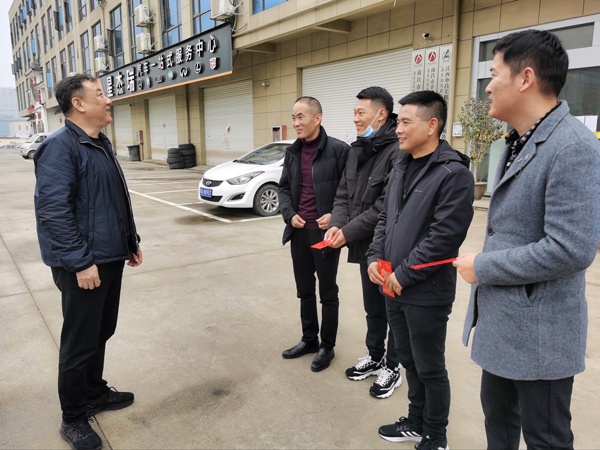 1613721079901368.jpg 南昌市政建設(shè)集團(tuán)領(lǐng)導(dǎo)春節(jié)慰問春節(jié)值班員工6001.jpg