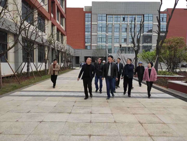 1616547630949131.jpg 進賢縣委副書記縣長葉修堂調(diào)研進賢縣基礎(chǔ)教育提升改造工程項目6001.jpg