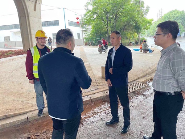 1619579196260939.jpg 張世東前往市政建設(shè)斗南路提升改造工程項目檢查指導(dǎo)工作6001.jpg