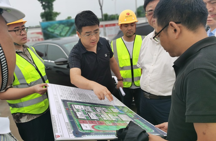 1625192261224126.jpg 吳文衛(wèi)蒞臨南昌縣人才公共實(shí)訓(xùn)基地檢查指導(dǎo)工作6911.jpg