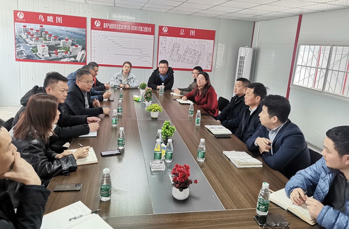 1641873359286218.jpg 南昌市政建設(shè)集團(tuán)泉邦產(chǎn)業(yè)園項(xiàng)目部組織召開(kāi)現(xiàn)場(chǎng)碰頭會(huì)691.jpg