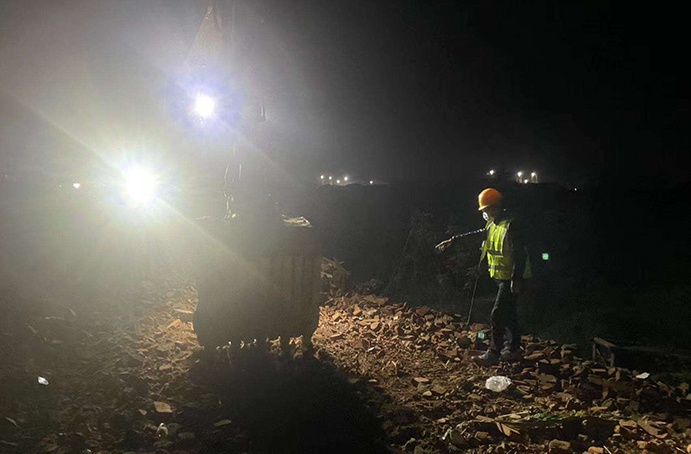 1649292864884277.jpg 清明假期 他們堅(jiān)守項(xiàng)目建設(shè)一線(xiàn)1.jpg