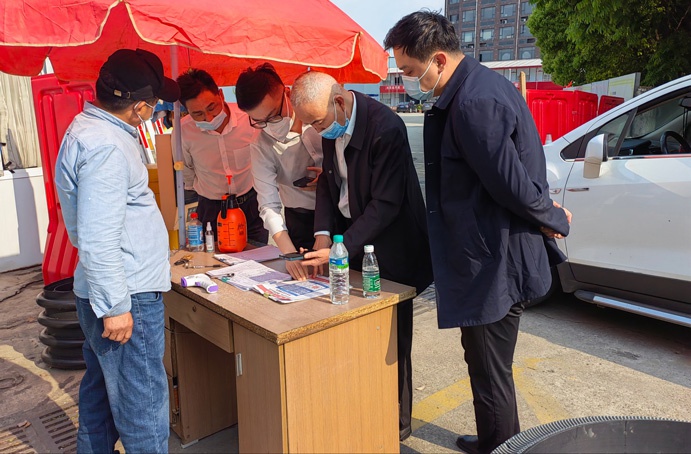 1650526366809311.jpg 張世東走訪慰問(wèn)南昌縣項(xiàng)目一線職工6911.jpg