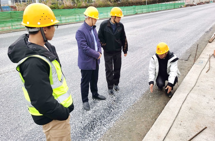 付海華前往S49楓生快速路北段提升改造工程檢查指導(dǎo) 付海華前往S49楓生快速路北段提升改造工程檢查指導(dǎo)