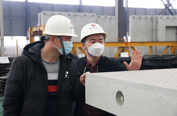 江西省城鎮(zhèn)發(fā)展服務(wù)中心副調(diào)研員熊小羅到市政遠大公司開展裝配式建筑信息價調(diào) 江西省城鎮(zhèn)發(fā)展服務(wù)中心副調(diào)研員熊小羅到市政遠大公司開展裝配式建筑信息價調(diào)