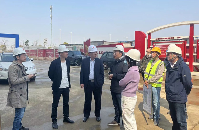 市政公用集團(tuán)劉順保到朱橋東路項目、昌東三路項目、秦坊安置房項目調(diào)研